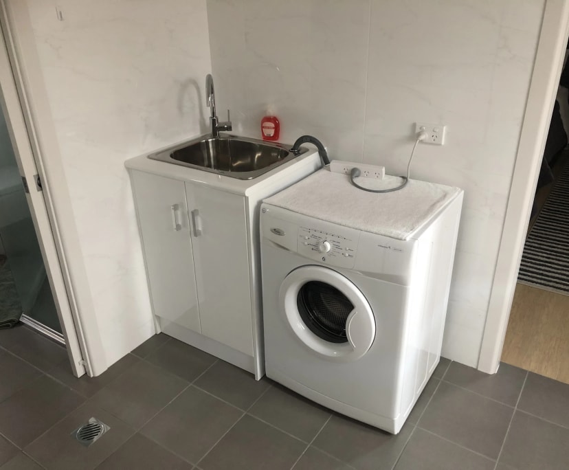 Granny Flat for Rent in Albion Park, Wollongong 4...