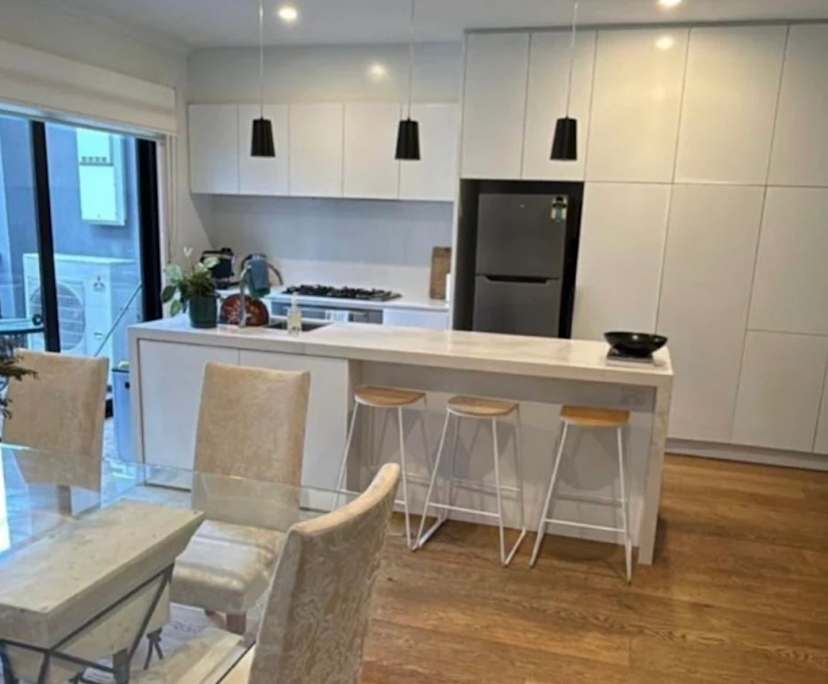 Room in a share house