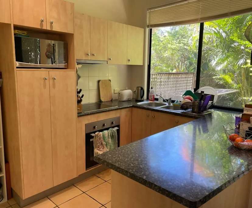 Room in a share house
