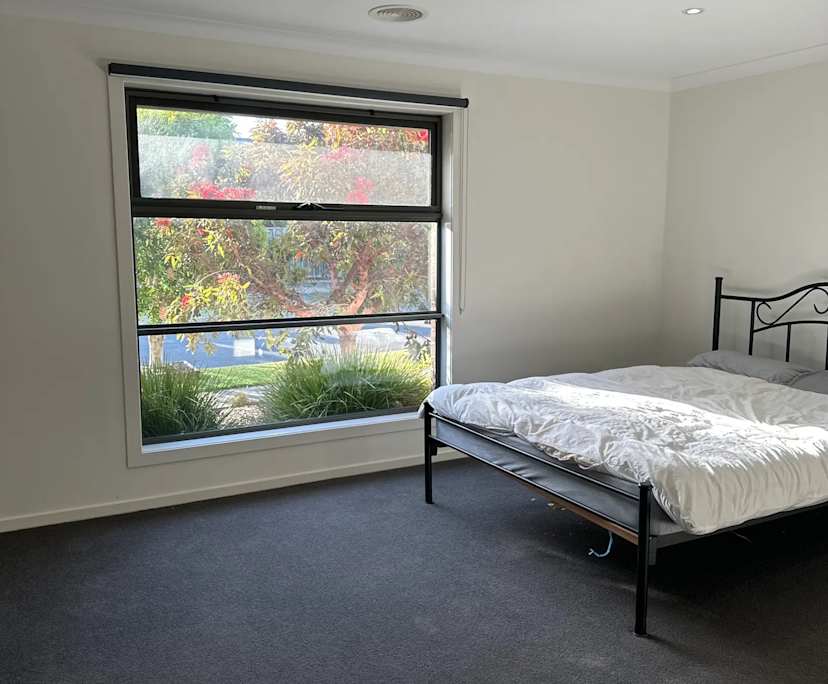 $300, Homestay, 3 bathrooms, Ocean Grove VIC 3226