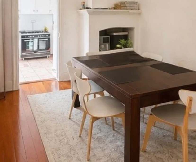 Room in a share house
