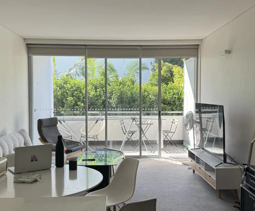 Unfurnished room with own bathroom