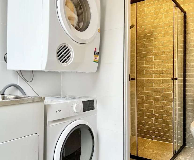 $380, Share-house, 6 bathrooms, Camperdown NSW 2050