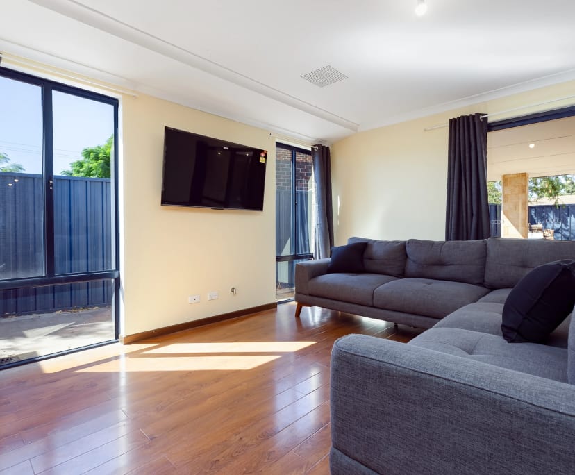 $300, Share-house, 6 bathrooms, Wilson WA 6107