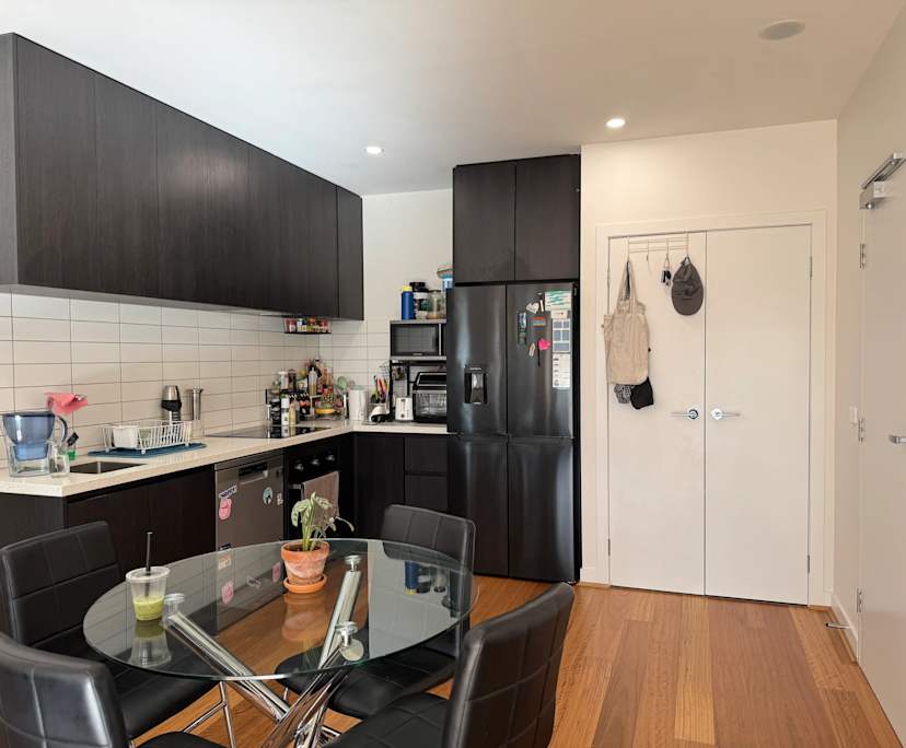 Furnished room in a flatshare
