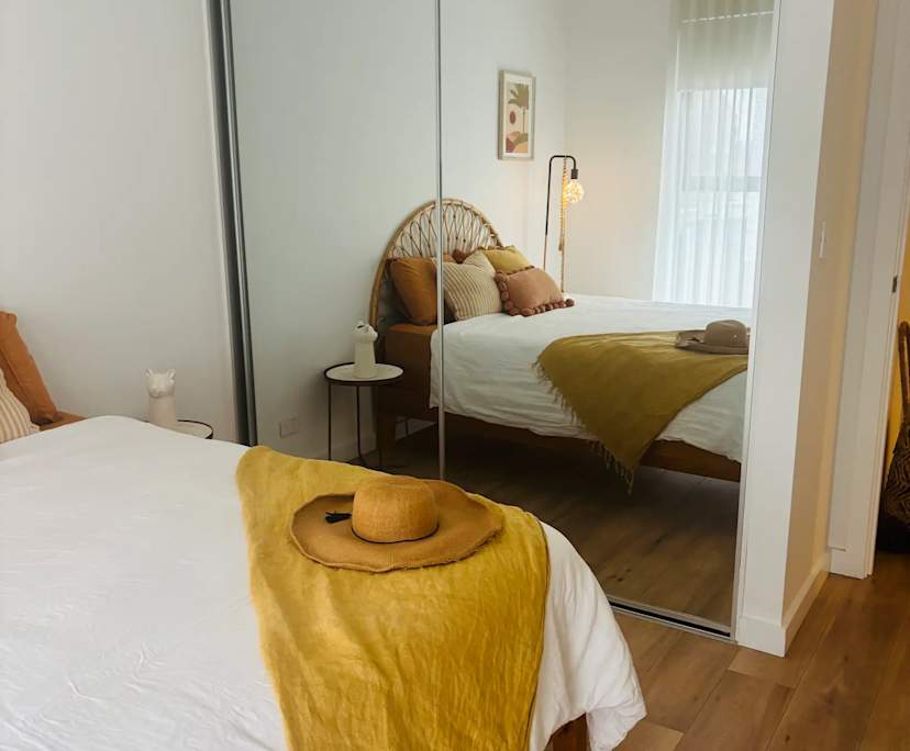 Furnished room in a share house