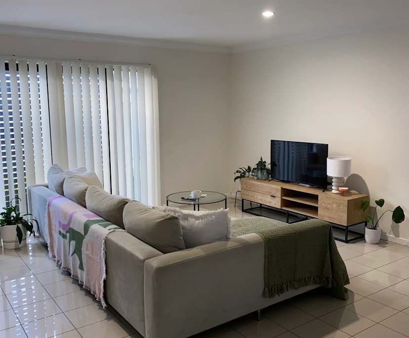 Unfurnished room in a share house