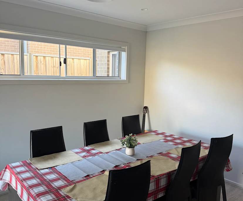 $280, Share-house, 5 bathrooms, Box Hill NSW 2765