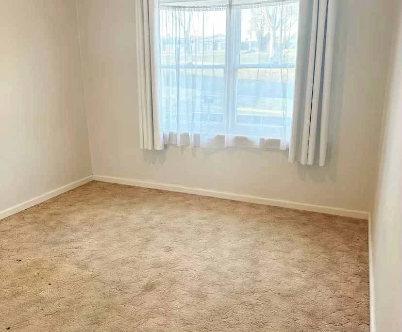 Unfurnished room in a share house