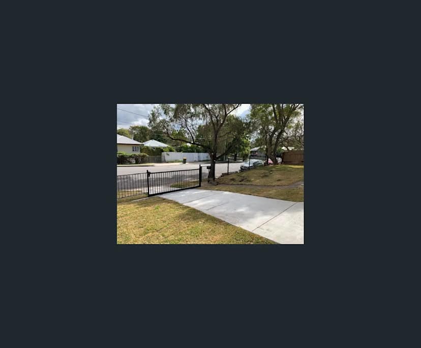 $330, Share-house, 3 bathrooms, Bardon QLD 4065
