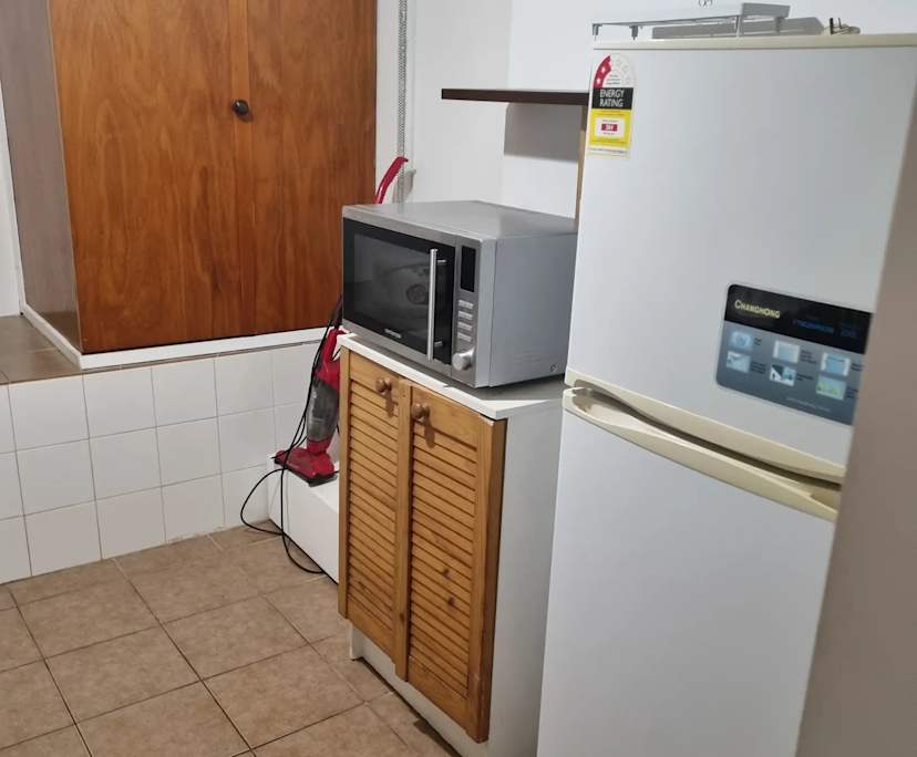 $300, Studio, 1 bathroom, Doncaster East VIC 3109