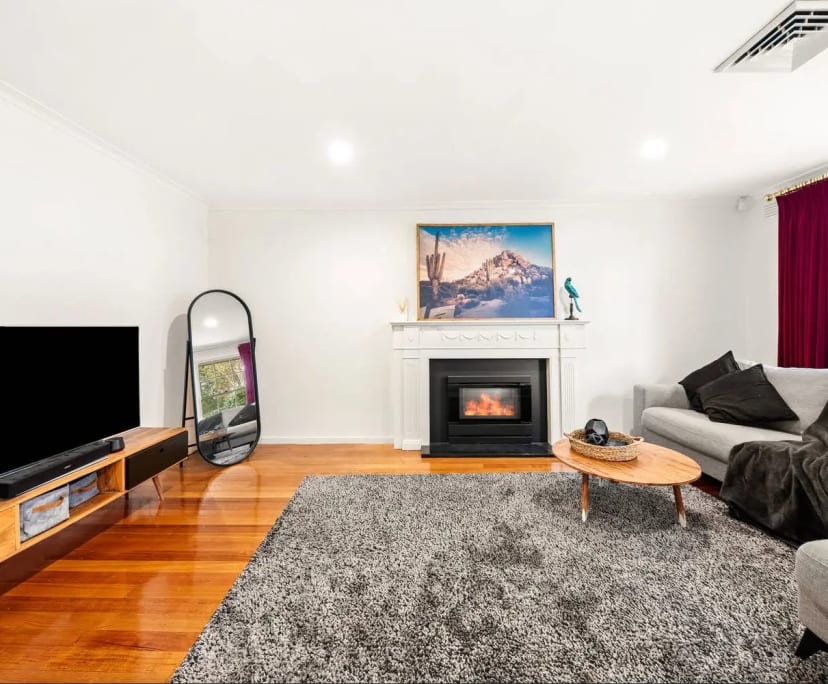 Room for Rent in Camberwell, Melbourne 240, Unfur...