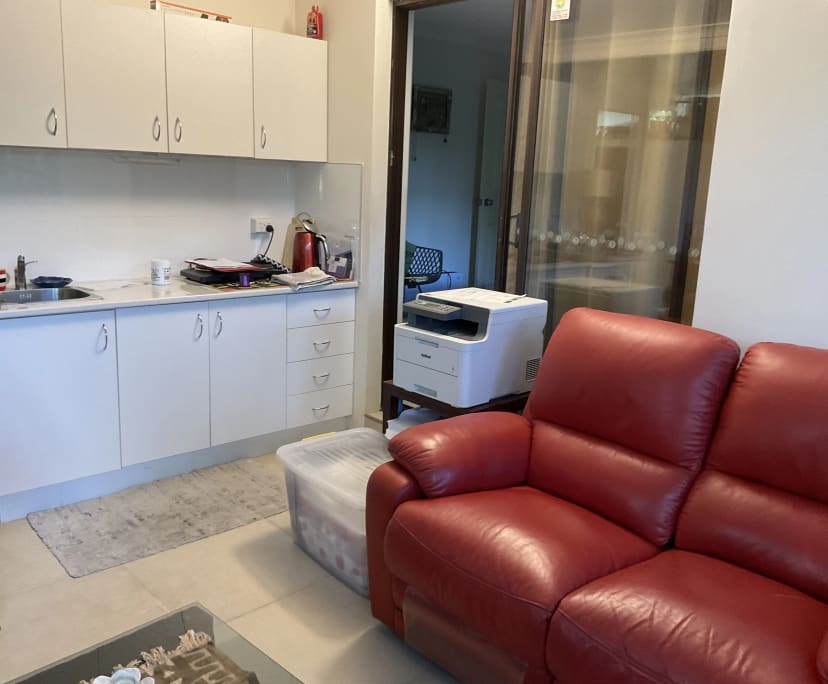 Granny Flat for Rent in Mudgeeraba, Gold Coast 55...