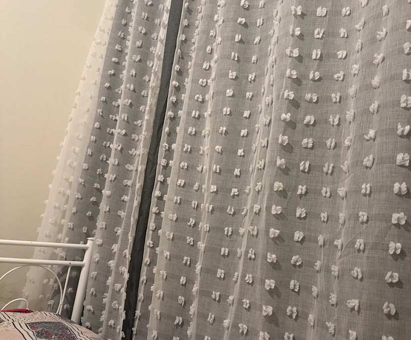 Unfurnished room in a flatshare
