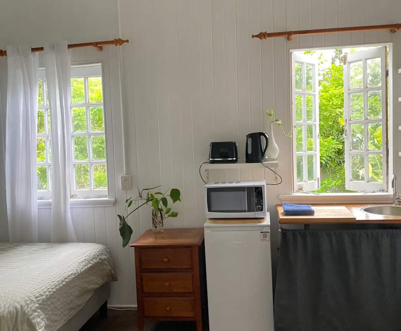 $360, Share-house, 3 bathrooms, Red Hill QLD 4059