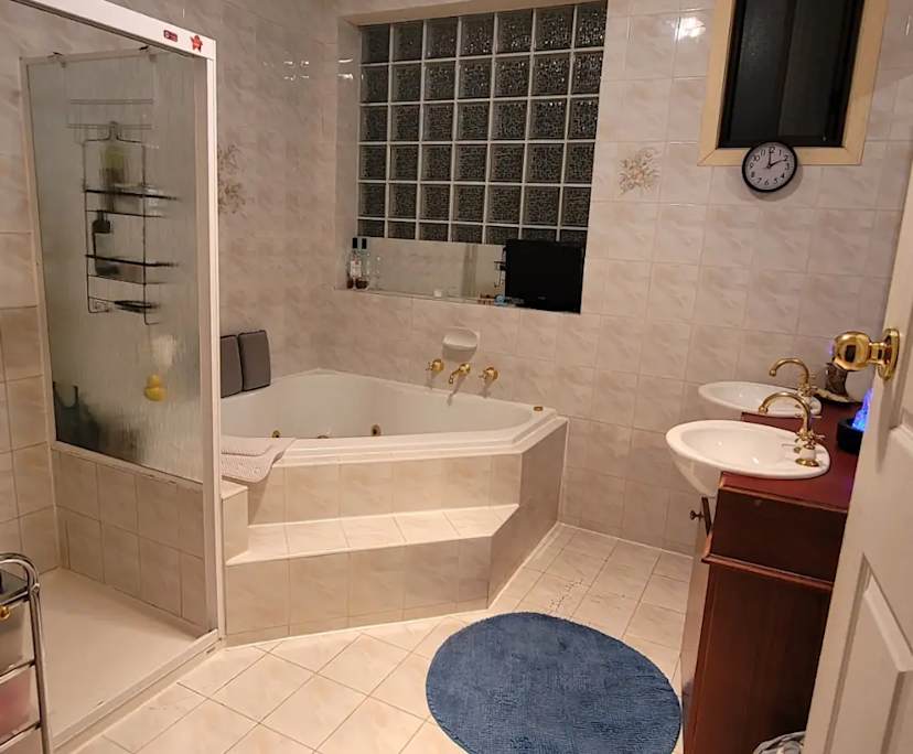 $280, Share-house, 4 bathrooms, Saint Albans VIC 3021