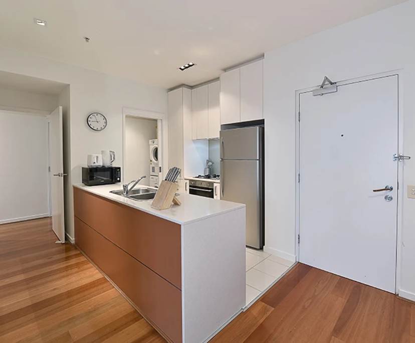 $1,295, Whole-property, 3 bathrooms, Melbourne VIC 3000