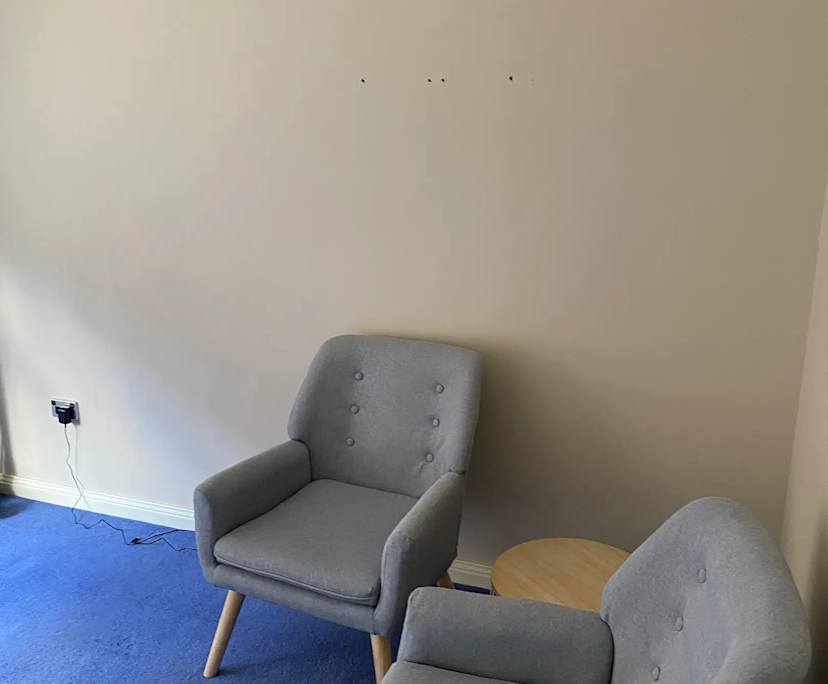 Whole property with 2 rooms for rent