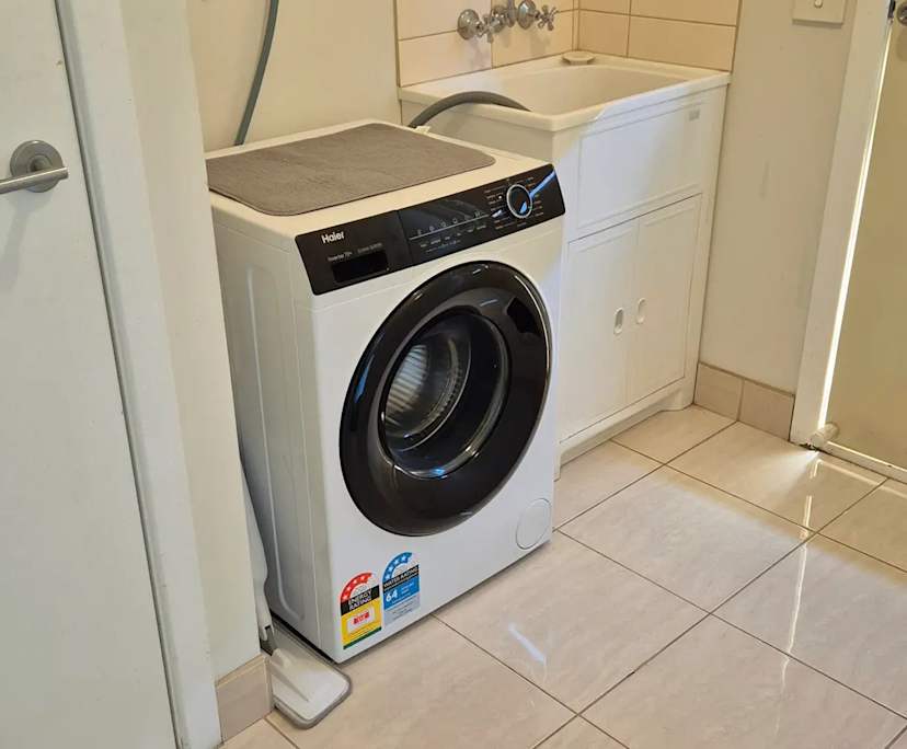 $250, Share-house, 3 bathrooms, Deer Park VIC 3023