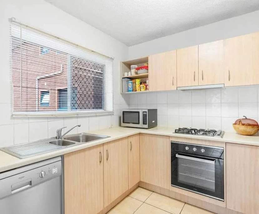 $350, Flatshare, 2 bathrooms, Mansfield QLD 4122