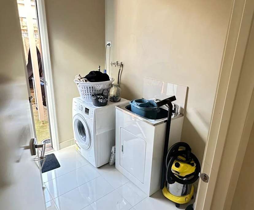 $256, Share-house, 2 bathrooms, Coburg VIC 3058