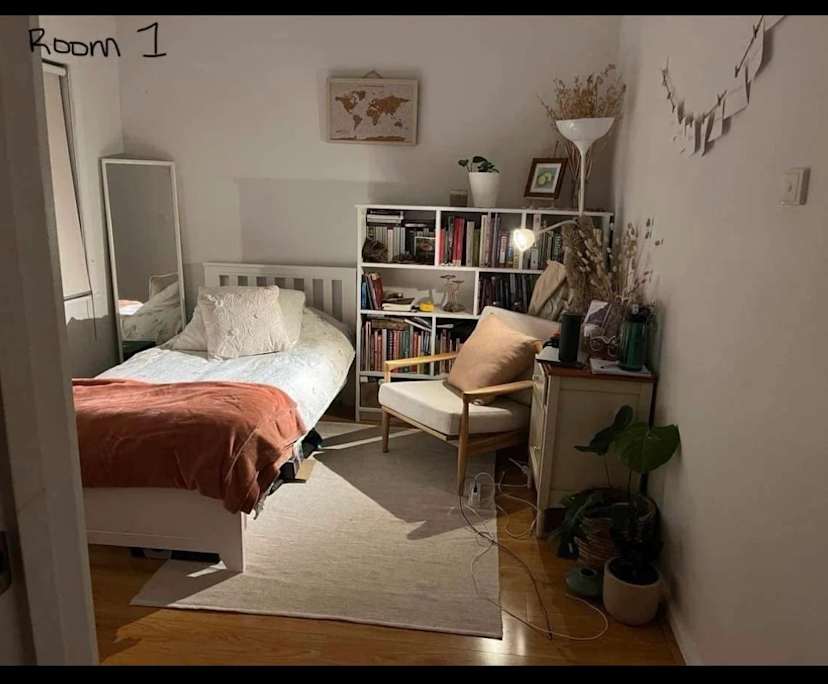 Unfurnished room in a share house