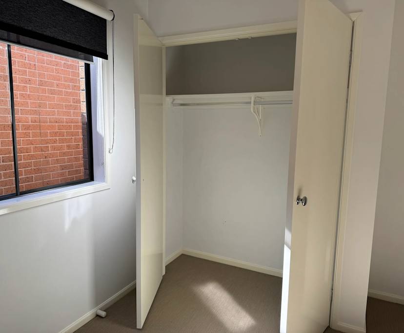 $300, Share-house, 3 bathrooms, Clyde VIC 3978