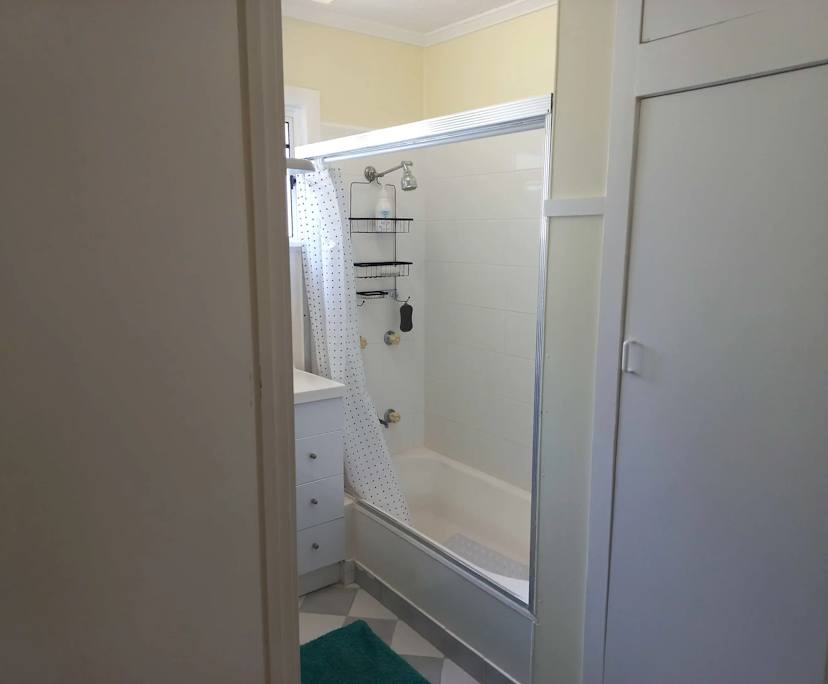 $250, Share-house, 4 bathrooms, Lota QLD 4179