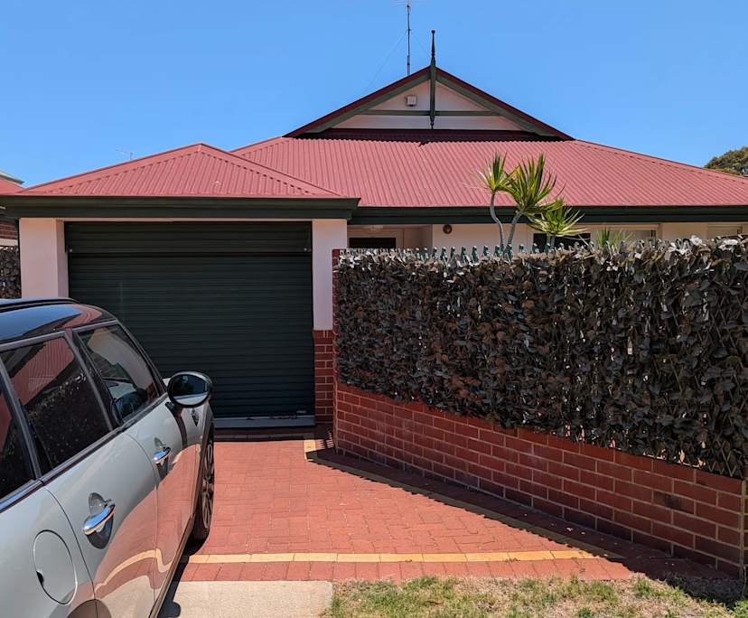 Unfurnished room in a share house