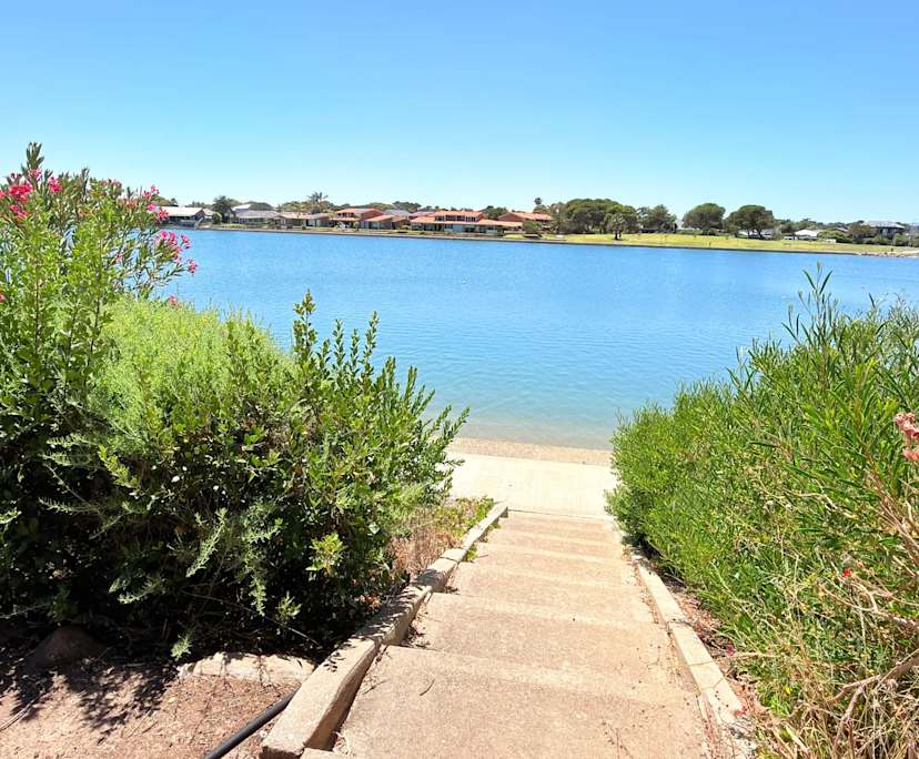 $275, Share-house, 2 bathrooms, Tennyson SA 5022