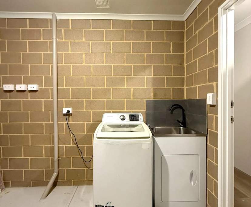 $375, Share-house, 4 bathrooms, Forrestfield WA 6058