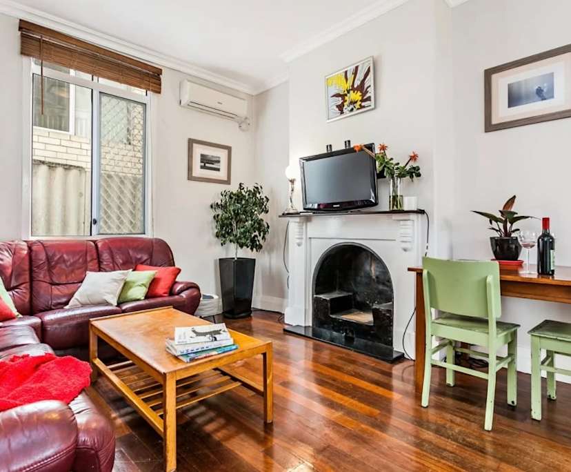 Furnished room in a share house