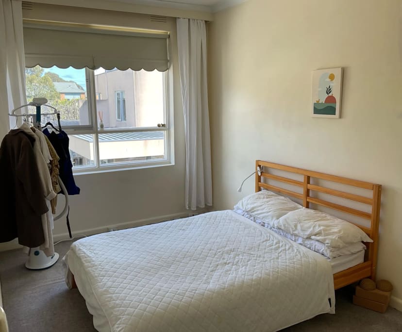 Unfurnished room in a flatshare