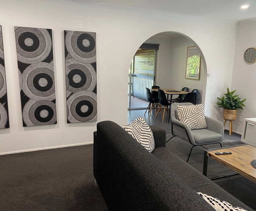 3 Rooms for Rent in Molendinar, Gold Coast 30032...