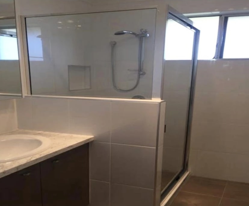 $140, Share-house, 3 bathrooms, Wilsonton QLD 4350