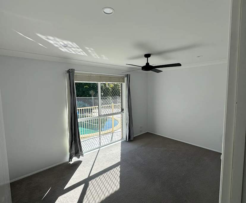 Unfurnished room with own bathroom
