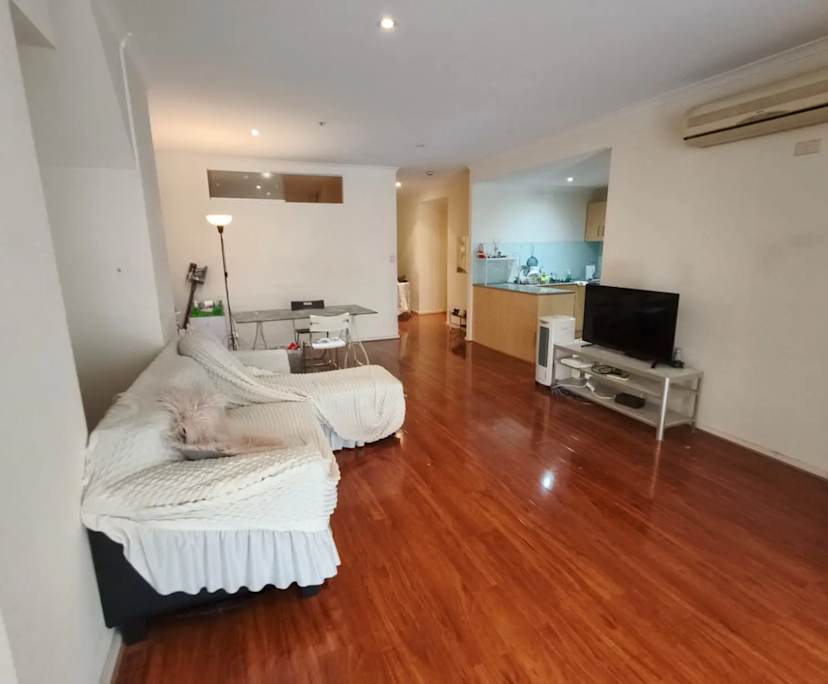 Whole property with 2 rooms for rent
