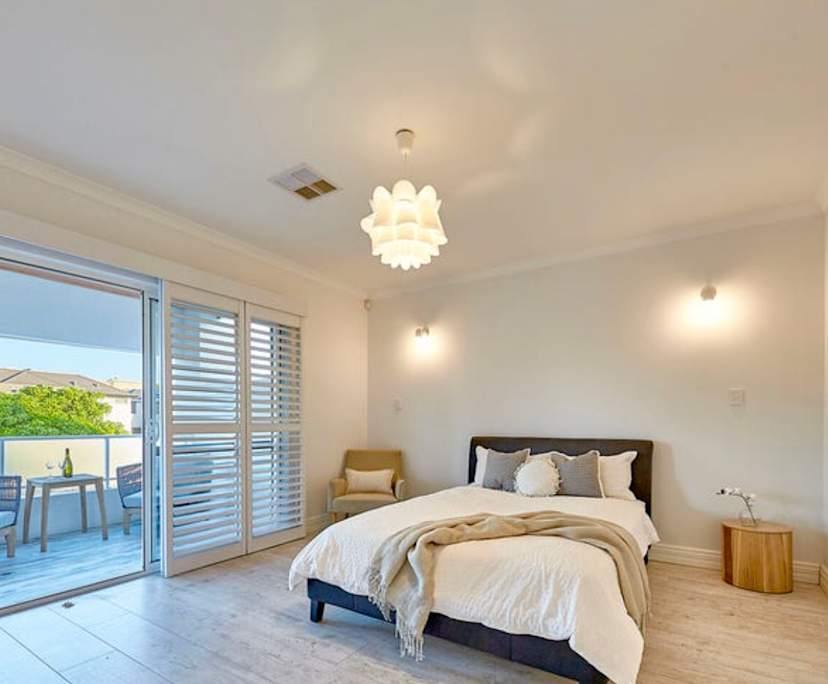 Furnished room with ensuite in a share house