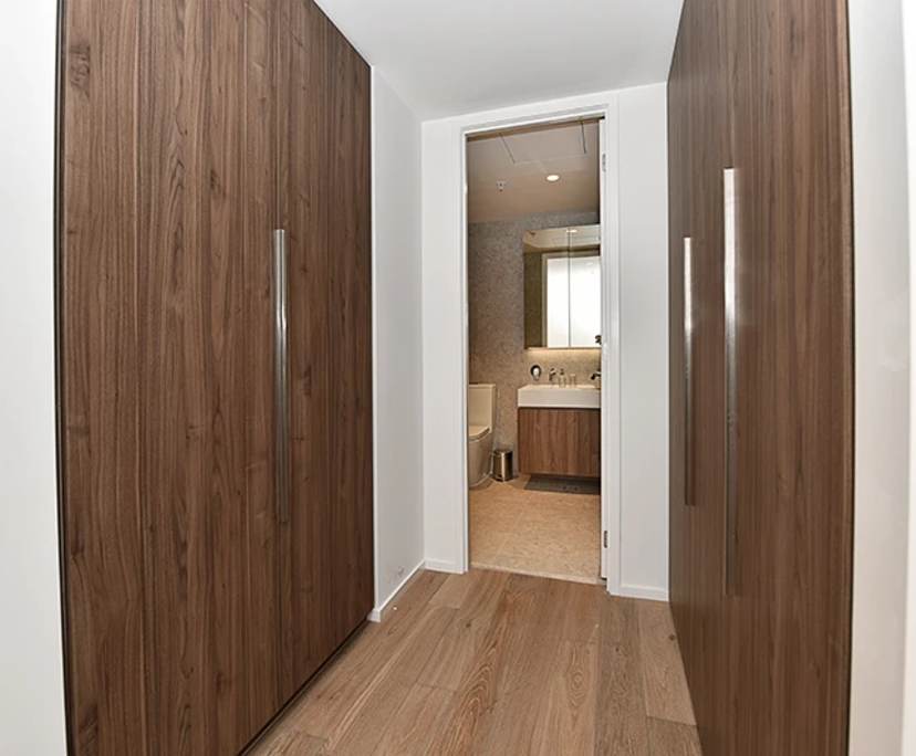 $1,075, Whole-property, 2 bathrooms, Melbourne VIC 3000