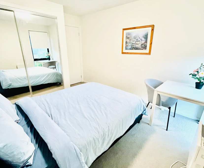 Furnished room in a share house