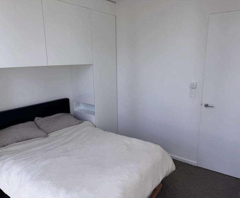 Unfurnished room in a flatshare
