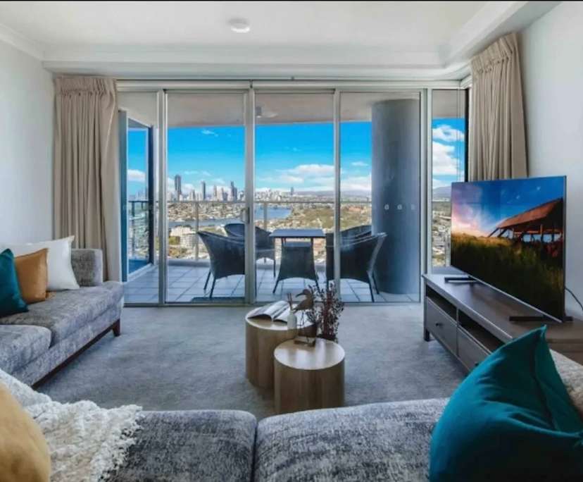 Furnished room with ensuite in a share house