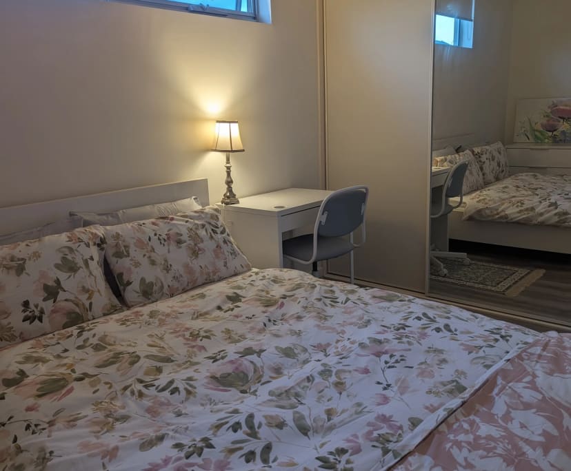 Furnished room in a share house