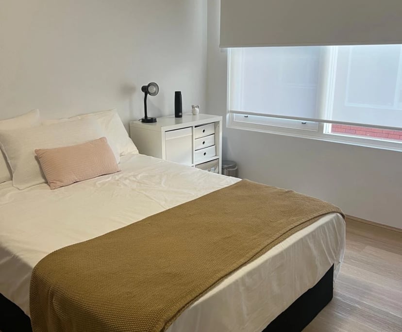 Furnished room in a flatshare