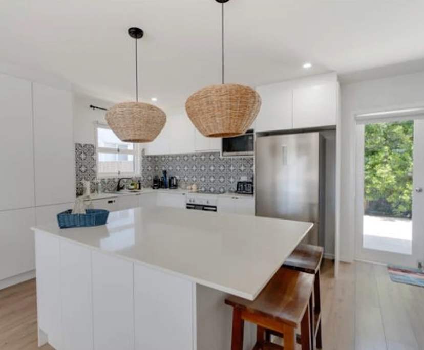 $325, Share-house, 4 bathrooms, Labrador QLD 4215