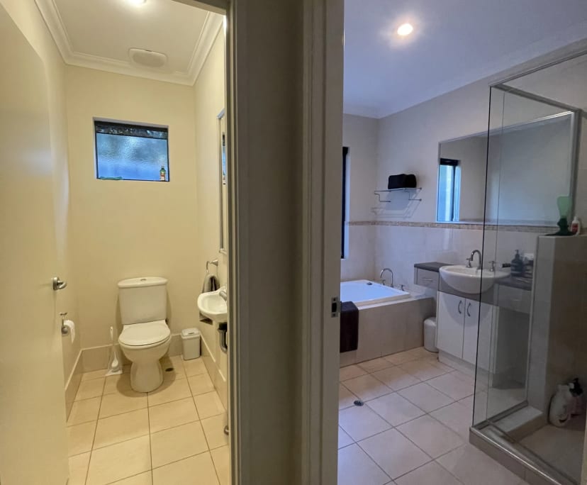 $350, Share-house, 3 bathrooms, Marmion WA 6020