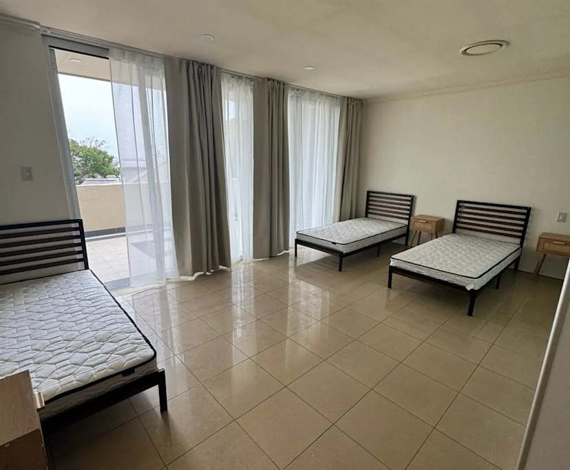 Furnished room in a share house