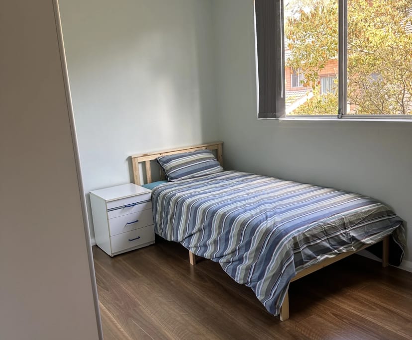 Furnished room in a flatshare