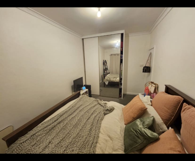 Room in a share house