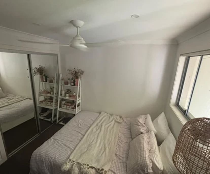 Unfurnished room in a share house